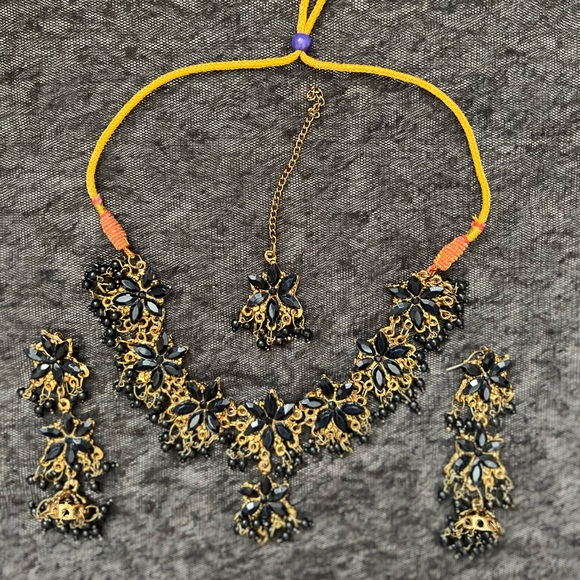 Indian Pakistani jhumka necklace earrings set - Picture 7 of 16